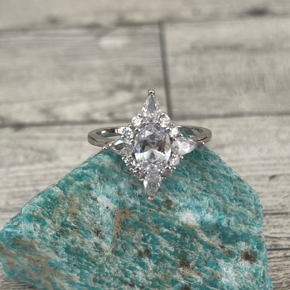 Marquise Style and CZ Ring Size 9 NWOT - Picture 1 of 7